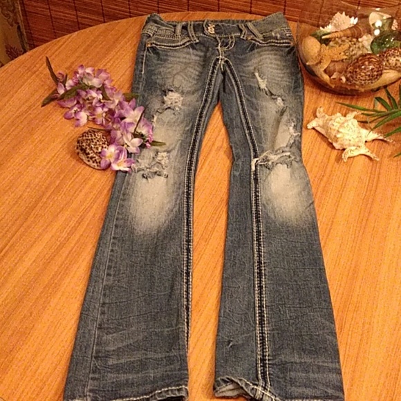 Amethyst Jeans Denim - Amethyst distressed jeans